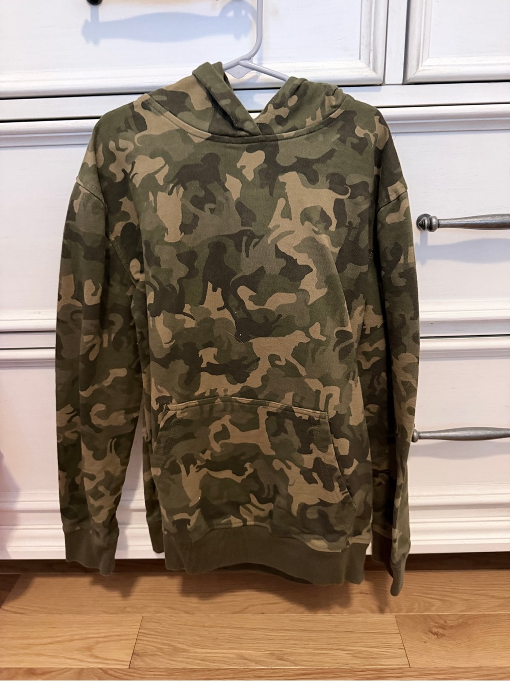 The Black Dog Kids Camo Hoodie - Olive & Tan